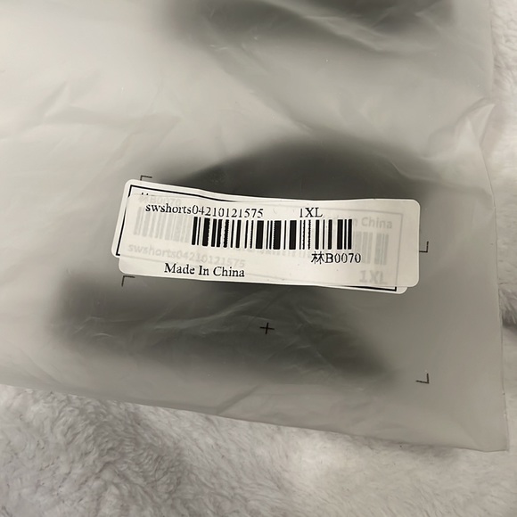 Shein Light Wash Raw Hem Ripped Shorts - Picture 5 of 5